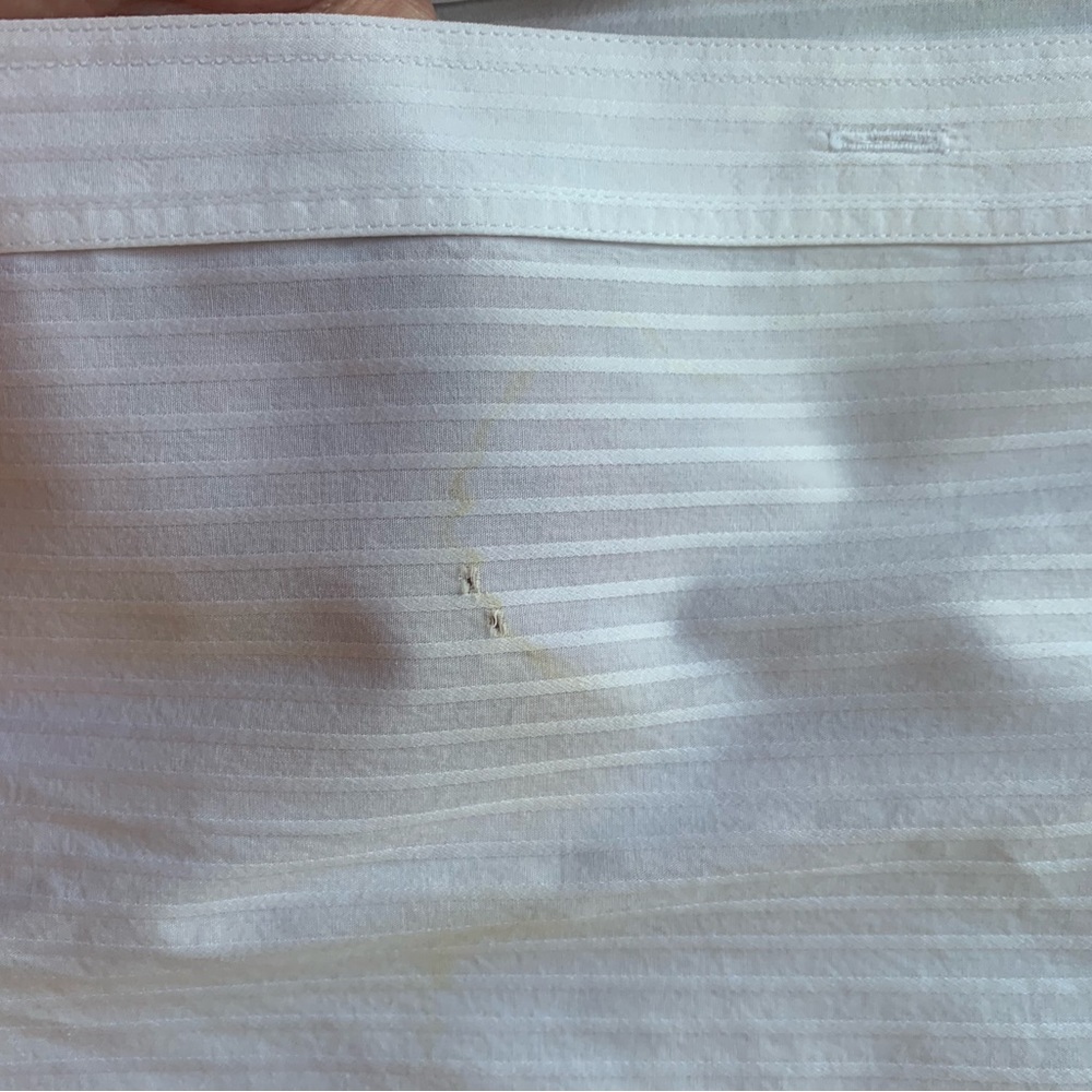 Men’s Burberry short sleeve button up - Picture 5 of 9